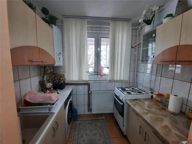 Pantelimon, garsoniera cocheta cu centrala proprie.